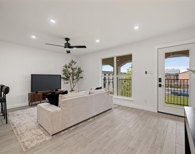5911 Sheridan Ave Ln - Photo Thumbnail 1