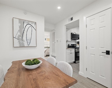 5911 Sheridan Ave Ln - Photo Thumbnail 8