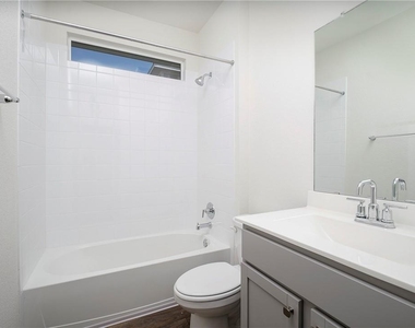 128 Big Sandy Creek Dr - Photo Thumbnail 19