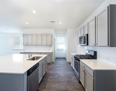 128 Big Sandy Creek Dr - Photo Thumbnail 1