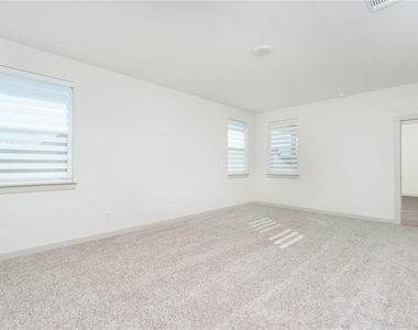 128 Big Sandy Creek Dr - Photo Thumbnail 12