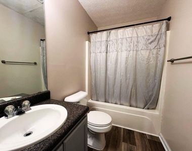 5410 Twin Lakes Drive - Photo Thumbnail 26