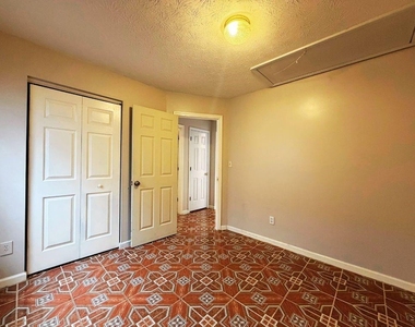 5410 Twin Lakes Drive - Photo Thumbnail 21