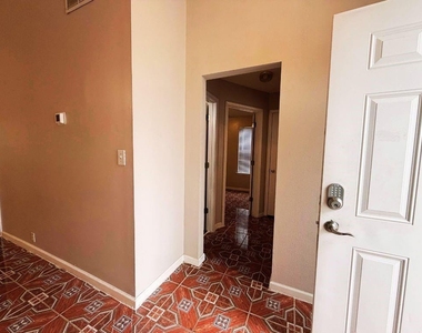 5410 Twin Lakes Drive - Photo Thumbnail 25