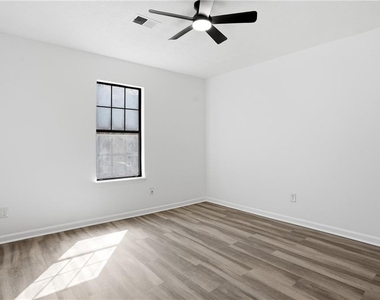 858 Ohara Drive - Photo Thumbnail 11