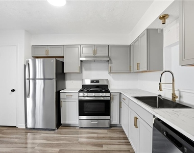 858 Ohara Drive - Photo Thumbnail 8