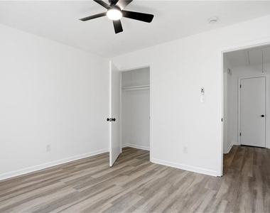 858 Ohara Drive - Photo Thumbnail 14