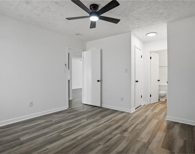 858 Ohara Drive - Photo Thumbnail 10