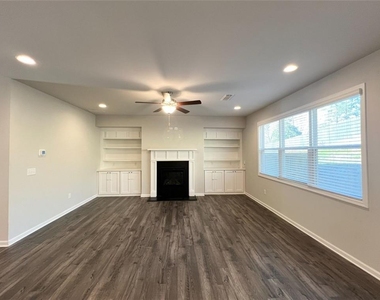 1865 Parkades Path Sw - Photo Thumbnail 9