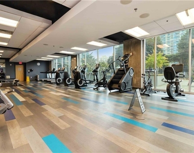 400 W Peachtree Street Nw - Photo Thumbnail 4