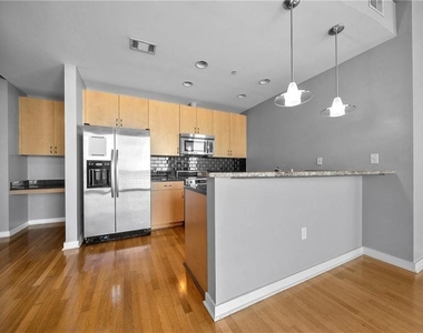 400 W Peachtree Street Nw - Photo Thumbnail 6