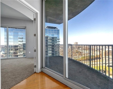 400 W Peachtree Street Nw - Photo Thumbnail 12