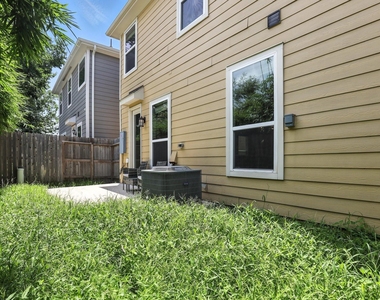 8618 Cedar Plains Lane - Photo Thumbnail 21