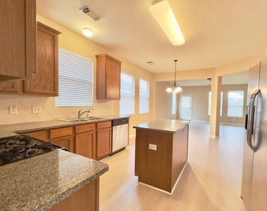 719 Pickett Hill Lane - Photo Thumbnail 12