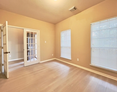 719 Pickett Hill Lane - Photo Thumbnail 5