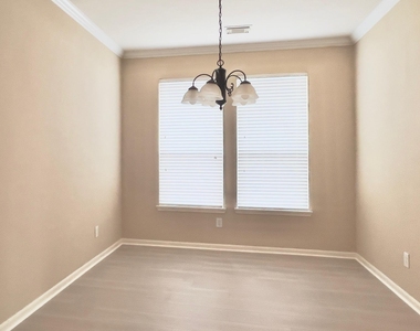 719 Pickett Hill Lane - Photo Thumbnail 1