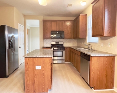 719 Pickett Hill Lane - Photo Thumbnail 14