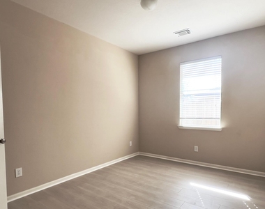 719 Pickett Hill Lane - Photo Thumbnail 23