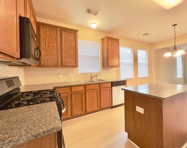 719 Pickett Hill Lane - Photo Thumbnail 11