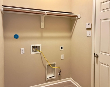 719 Pickett Hill Lane - Photo Thumbnail 25