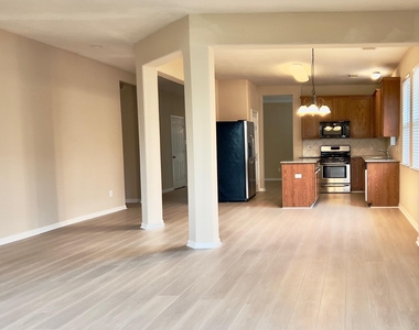 719 Pickett Hill Lane - Photo Thumbnail 10