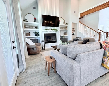 55 Ruskin Drive W - Photo Thumbnail 7