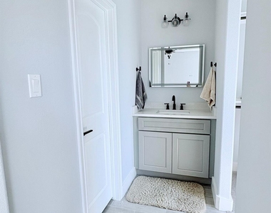 55 Ruskin Drive W - Photo Thumbnail 20