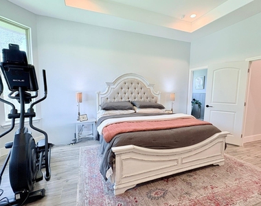 55 Ruskin Drive W - Photo Thumbnail 13