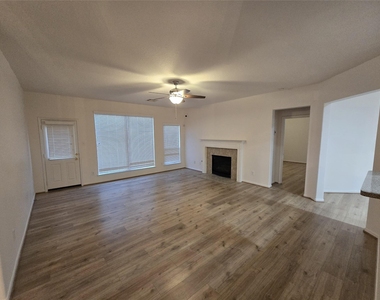 19427 Egret Wood Way - Photo Thumbnail 2