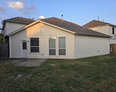 19427 Egret Wood Way - Photo Thumbnail 12