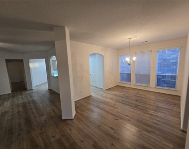19427 Egret Wood Way - Photo Thumbnail 6