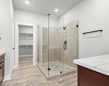 228 W 28th Street - Photo Thumbnail 10