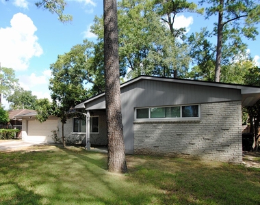 10034 Cedardale Drive - Photo Thumbnail 4