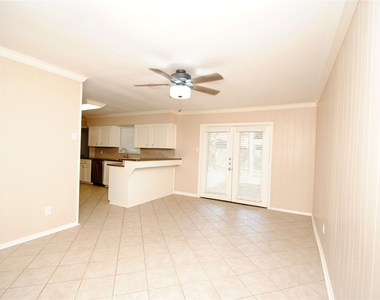 10034 Cedardale Drive - Photo Thumbnail 16