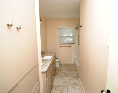 10034 Cedardale Drive - Photo Thumbnail 36