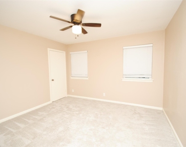 10034 Cedardale Drive - Photo Thumbnail 35