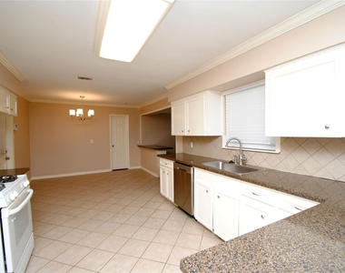 10034 Cedardale Drive - Photo Thumbnail 26