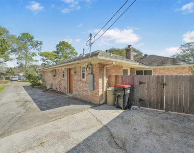 8415 Braesdale Lane - Photo Thumbnail 32