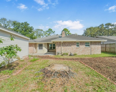 8415 Braesdale Lane - Photo Thumbnail 30