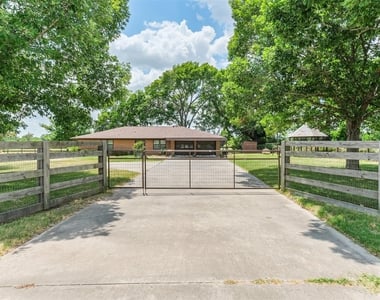 18211 Mueschke Road - Photo Thumbnail 38