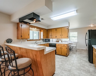 18211 Mueschke Road - Photo Thumbnail 14