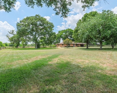 18211 Mueschke Road - Photo Thumbnail 5