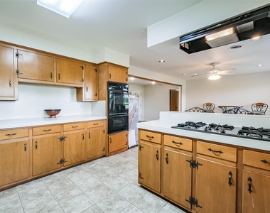 18211 Mueschke Road - Photo Thumbnail 18