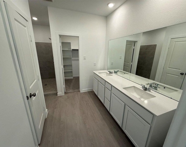 3032 Waterwood Pass Drive - Photo Thumbnail 11