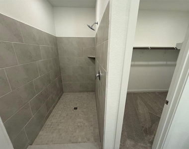 3032 Waterwood Pass Drive - Photo Thumbnail 12