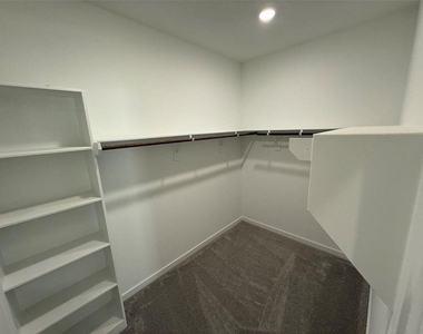 3032 Waterwood Pass Drive - Photo Thumbnail 6