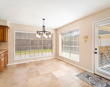 15214 Park Estates Lane - Photo Thumbnail 6
