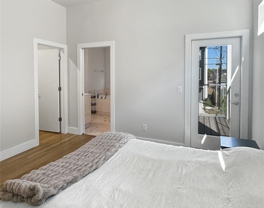 4702 Oats Street - Photo Thumbnail 8