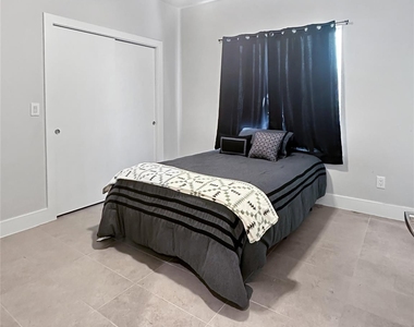 4702 Oats Street - Photo Thumbnail 12