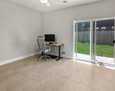 4702 Oats Street - Photo Thumbnail 15